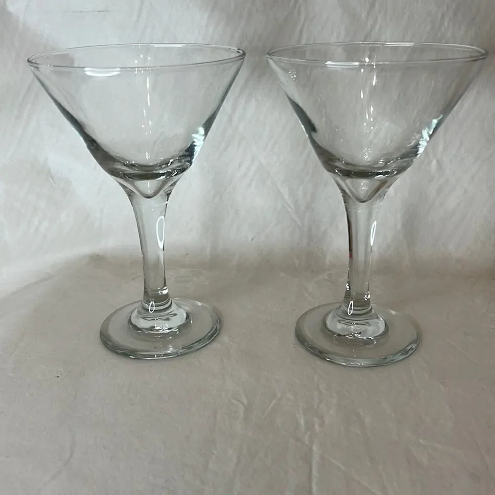 Martini Glasses 4 1/4 Inches Round 6 1/2 Inches Tall 10 Ounces Each Set 2 Used